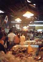 "ดอนหวาย" ตลาดโบราณริมแม่น้ำท่าจีน