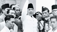 ประธานาธิบดีซูการ์โน – สาธารณรัฐอินโดนีเซีย ซูการ์โนเกิดวันที่ ๖ มิถุนายน ๒๔๔๔/๑๙๐๑ ในเกาะชวาตะวันออก ในวัยเด็กครอบครัวสนับสนุนให้เขา