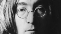 จอห์น เลนนอน (John Winston Ono Lennon) นักร้อง นักดนตรี นักประพันธ์เพลง อดีตสมาชิกผู้ก่อตั้ง “เดอะ บีทเทิลส์” (The Beatles) เกิดเมื่อวันที่ 9 ตุลาคม พ.ศ. 2483 เมืองลิเวอร์พูล ประเทศอังกฤษ ชื่อเดิมคือ จอห์น วินสตัน เลนนอน (John Winston Lennon) พ่อแม่ของเขาชอบเล่นเบนโจและร้องเพลง ทั้งคู่แยกทางกันตอนที่จอห์นอายุได้ 4 ขวบ ป้าและลุงจึงรับไปอุปการะเลี้ยงดูอย่างดี จอห์นชอบวาดรูปมาตั้งแต่เด็ก ๆ ในที่สุดก็ได้เข้าเรียนที่วิทยาลัยศิลปะแห่งเมืองลิเวอร์พูล (Liverpool College of Art) แต่เรียนไม่ทันจบก็ออกไปเล่นดนตรี ตอนอายุ 17 ปีแม่ซื้อกีตาร์ตัวแรกให้เป็นของขวัญ แล้วเขาก็เริ่มเล่นกีตาร์อย่างจริงจังมาตั้งแต่นั้น ในปีเดียวกันนี้แม่ของเขาก็ถูกรถชนเสียชีวิต สร้างความเศร้าโศกให้จอห์นเป็นอย่างมาก ในระหว่างนี้ จอห์นได้พบกับ พอล แม็คคาร์ทนีย์ (Paul McCartney) จึงชวนกันก่อตั้งวงดนตรีแนว “สกิฟเฟิล” (Skiffle—ดนตรีป็อปอังกฤษในทศวรรษที่ 50) ชื่อว่า “เดอะ ควอรีเมน” (The Quarrymen) จากนั้นพอลก็ชวน จอร์จ แฮริสัน (George Harrison) เข้ามาร่วมวง ภายหลังเปลี่ยนชื่อเป็น “จอห์นนี แอนด์ เดอะ มูนด็อก” (Johnny And The Moondog) เมื่ออิทธิพลดนตรีร็อกแอนด์โรลมาถึงอังกฤษ จอห์นก็ชวนพอลและจอร์จแยกออกมาตั้งวง “เดอะ ซิลเวอร์ บีทเทิลส์” (The Silver Beetles) ก่อนจะตัดและเปลี่ยนตัว e ที่สองเป็น a กลายเป็น “เดอะ บีทเทิลส์” (The Beatles) โดยมีสมาชิกร่วมก่อตั้งคือจอห์นและพอลเล่นกีตาร์ริทึม จอร์จเล่นลีดกีตาร์ สจ๊วต ซัตคลิฟฟ์ (Stuart Sutcliffe)...