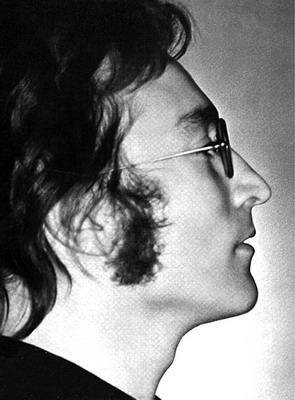 ดนตรีที่มีเสียงน้ำตา จอห์น เลนนอน(John Lennon) : เด็กผู้ชายที่ร้องไห้ดังที่สุดในโลก