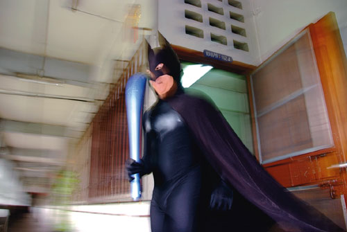 "แบตแมน" พิจิต เชื้อแก้ว อัศวินอาสาในวิกฤตการเมืองไทย 2 batman02