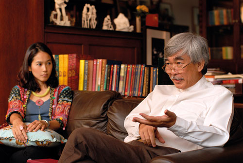 สัมภาษณ์ - ว่าด้วยระบบหนังสือและการอ่าน บทสนทนาของคนทำหนังสือสองรุ่น - มกุฏ อรฤดี, สิริยากร พุกกะเวส 1 mongkutoom01