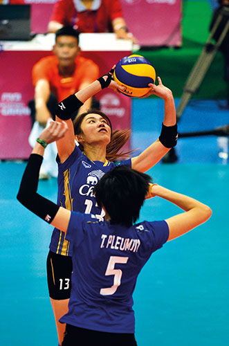 ตัวเซตมือ ๑ ของโลก นุศรา ต้อมคำ วอลเลย์บอลหญิงทีมชาติไทย