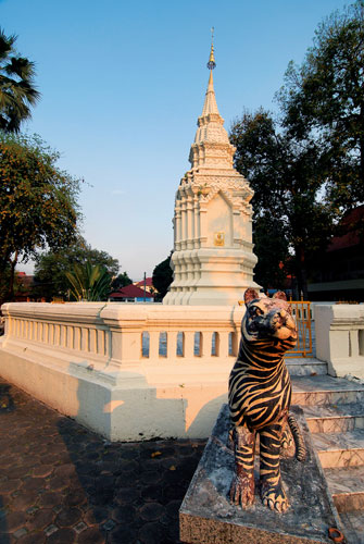 ครูบาศรีวิชัย ศรัทธา อภินิหาร การเมือง 10 kruba10