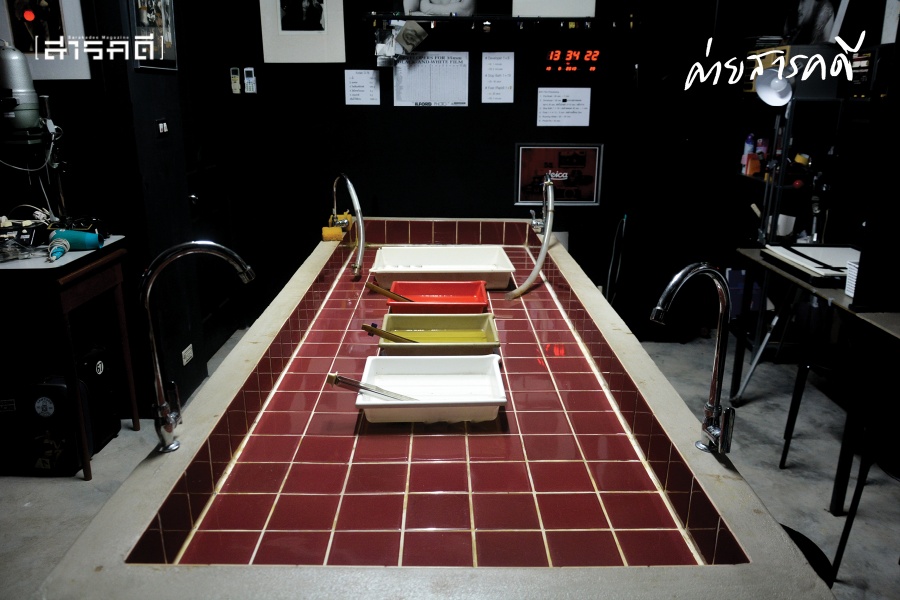 เขียนภาพด้วยแสงผ่านห้องมืด 3 darkroom04
