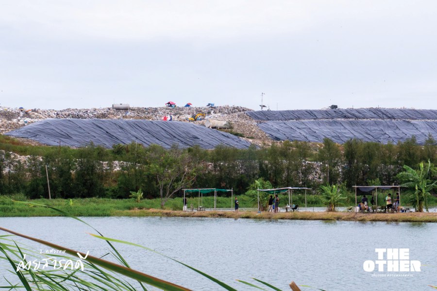 บันทึกจากกองขยะ