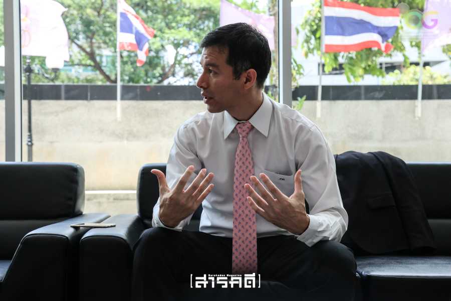 ย้อนรอย 15 ปีบทบาท “รัฐธรรมนูญไทย” อีกหนึ่งตัวแสดงสำคัญบนหน้าประวัติศาสตร์การเมือง กับ รศ.ดร. เจษฎ์ โทณะวณิก นักวิชาการทางกฏหมายและอดีตที่ปรึกษาคณะกรรมการร่างรัฐธรรมนูญ 3 jesdto3