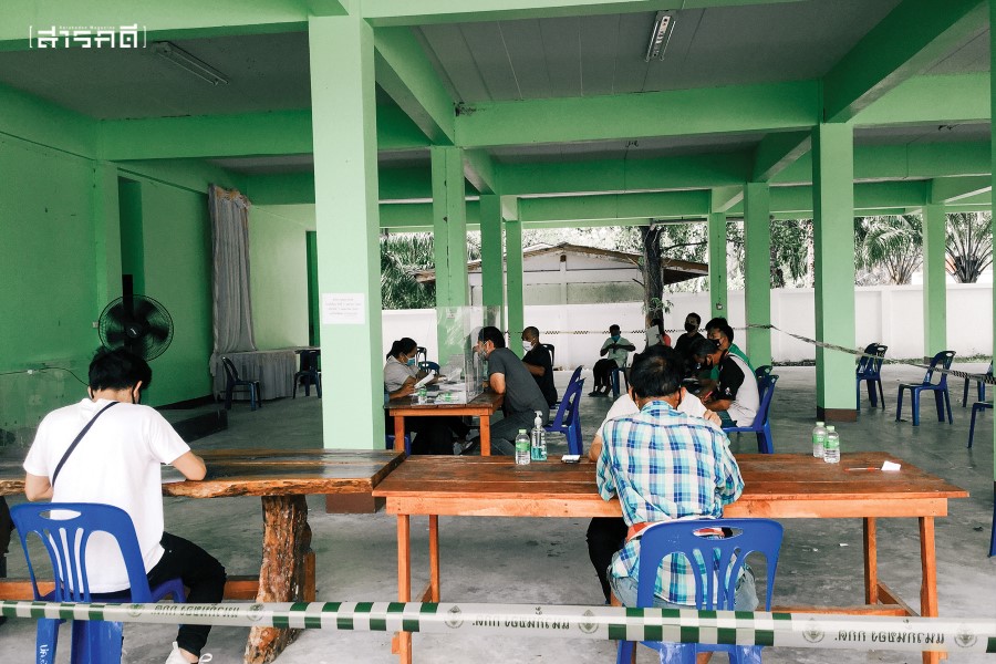 คลองท่อม ปิดทั้งอำเภอเพื่อเธอทุกคน 4 ตอนจังหวัดใกล้เคียงประกาศปิดจังหวัดก่อน เกิดการเคลื่อนย้ายผู้คน ปล่อยคนมีเชื้อเข้าสู่พื้นที่จังหวัดเพื่อนบ้าน