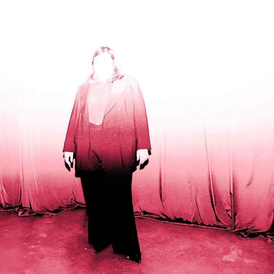 Me, performing : H0M0HAUS – คุยกับมิสโอ๊ตถึงศิลปะเควียร์เธียเตอร์และมุมมองการตั้งคำถามต่ออำนาจนิยม 1 missoat2