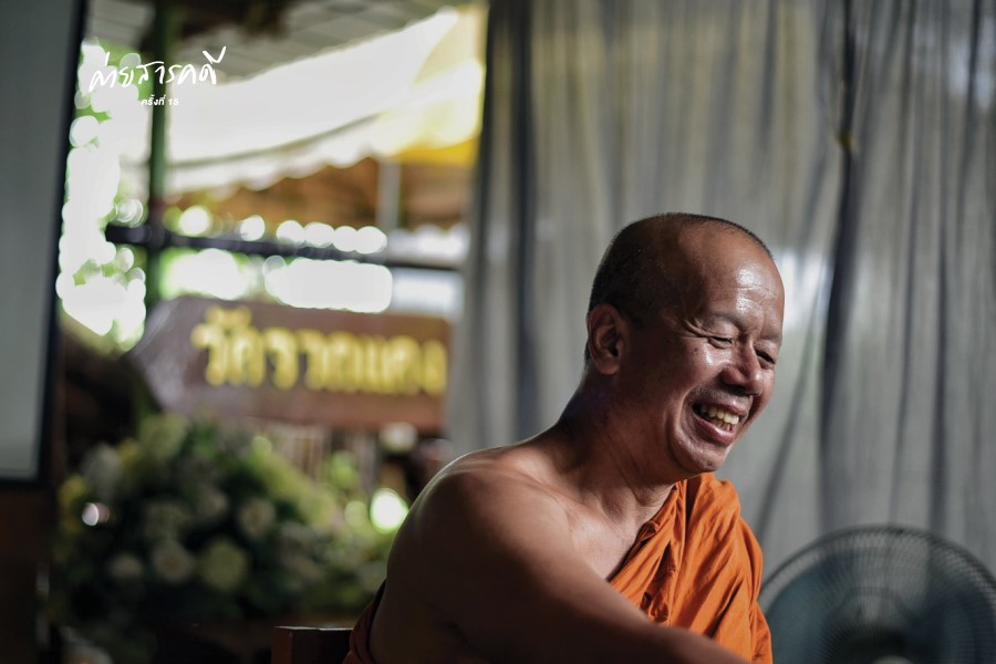 แก่นธรรมบนผืนไตร การเดินทางผ่านยุคสมัยจากบังสุกุลสู่ขยะพลาสติก 6 plasticbangsukul07 1