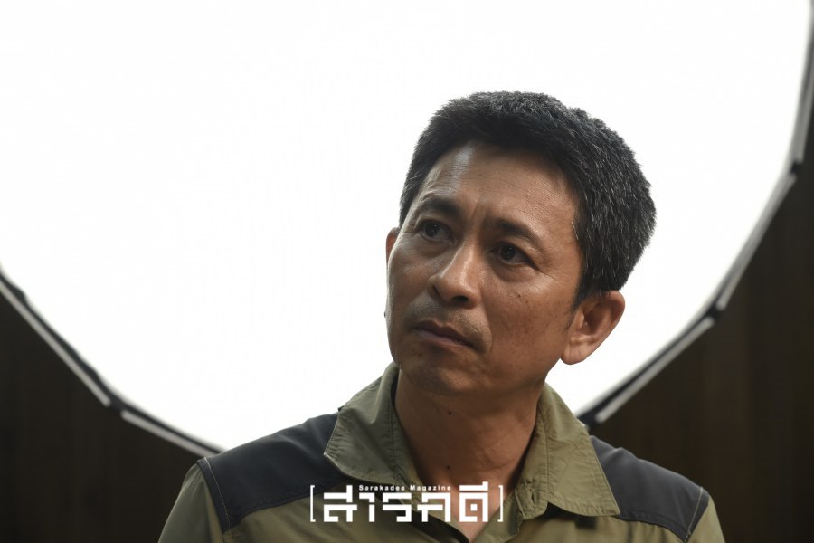 จิตวิญญาณในคมมีดประมูลและจำหน่าย “มีดเดินป่า” ดร.เสกสรรค์ประเสริฐกุลสมทบทุนผู้พิทักษ์ป่า 13 ประมูลมีดเดินป่า