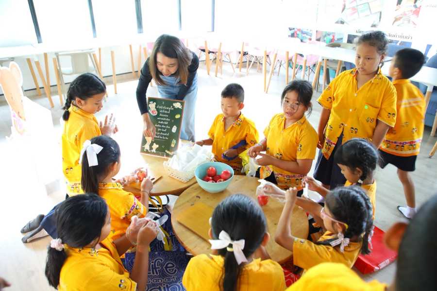 Road Show ส่งต่อความปลอดภัยผ่านหนังสือนิทานภาพด้วยการอ่านนิทาน 9 salawan09