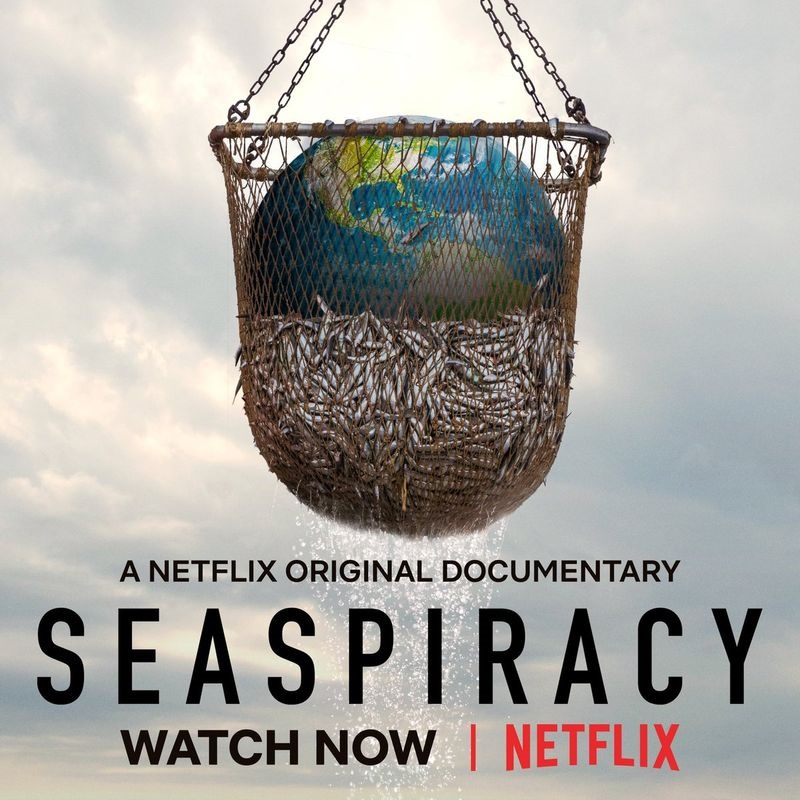 Seaspiracy เป็นภาพยนตร์สารคดีความยาว 1 ชั่วโมง 29 นาที ที่เพิ่งออกฉายเมื่อวันที่ 24 มีนาคม 2564 บนช่องทาง Netflix โดยเนื้อหาโดยรวมคือการนำเสนอด้านมืดของอุตสาหกรรมการประมงเกือบทั่วทุกมุมโลก อยากช่วยทะเล ต้องเลิกกินปลา จริงหรือลวงกับสารคดี Seaspiracy ?