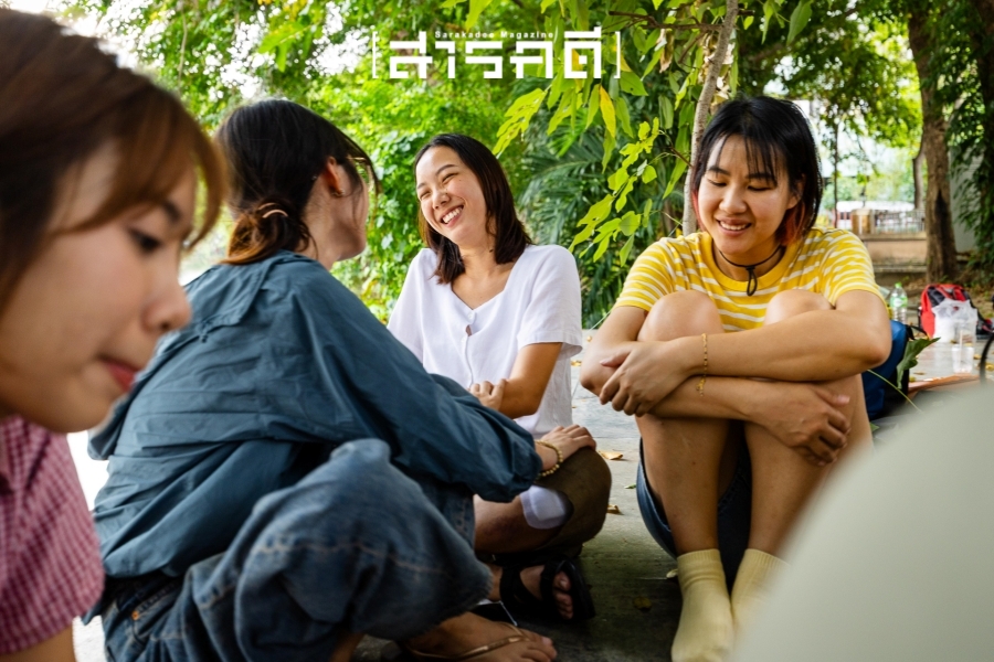 กระรอกน้อยเชื่อมสัมพันธ์ในสวน - 17 พฤศจิกายน 2567 19 squirrel20