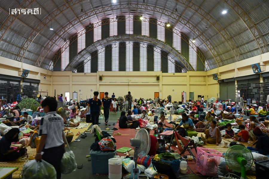 คราบน้ำตาและบาดแผล หลังแนวปะทะ ไทย-กัมพูชา 5 th cambodia011