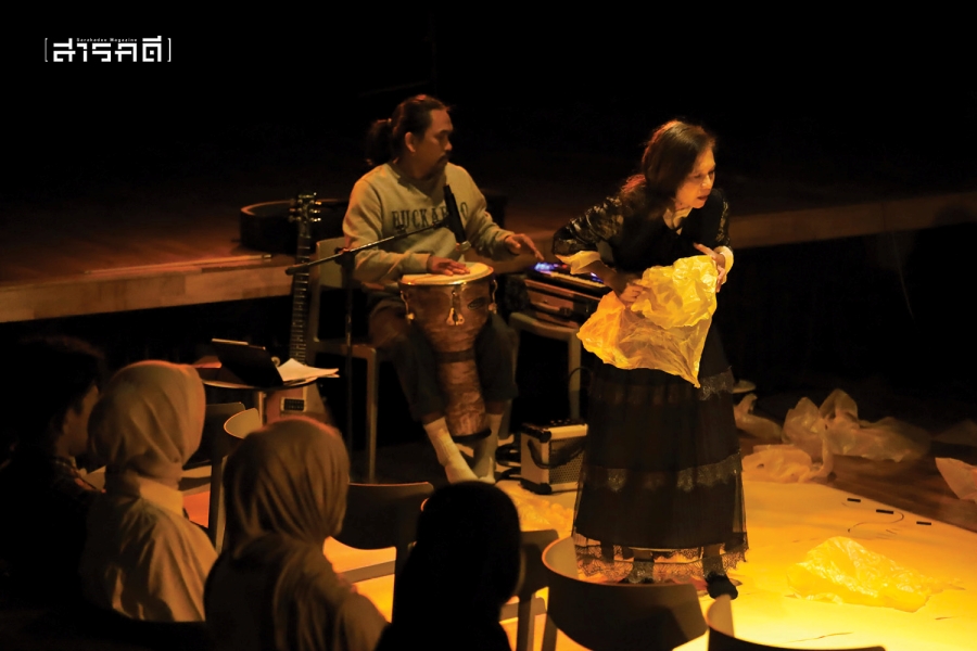 yroomwoman08